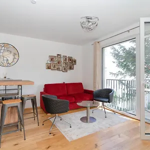  Apartment Luxurious With Big Balcony Near Center