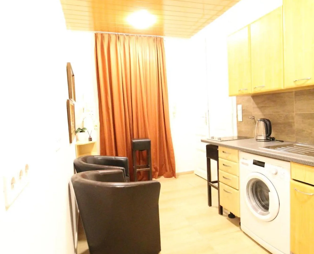 Private Studios At Pragerstrasse Vienna 0*,  Austria